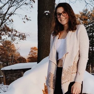 Meet your Posher, Eva